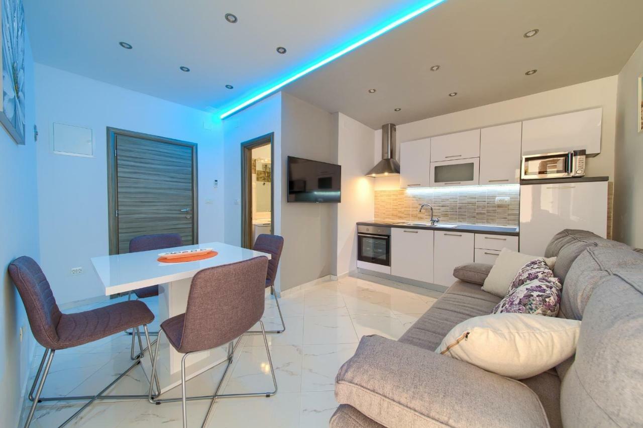 קרק Nadija Studio Apartmani מראה חיצוני תמונה