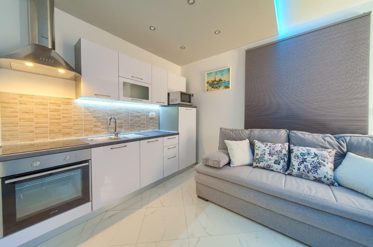 קרק Nadija Studio Apartmani מראה חיצוני תמונה